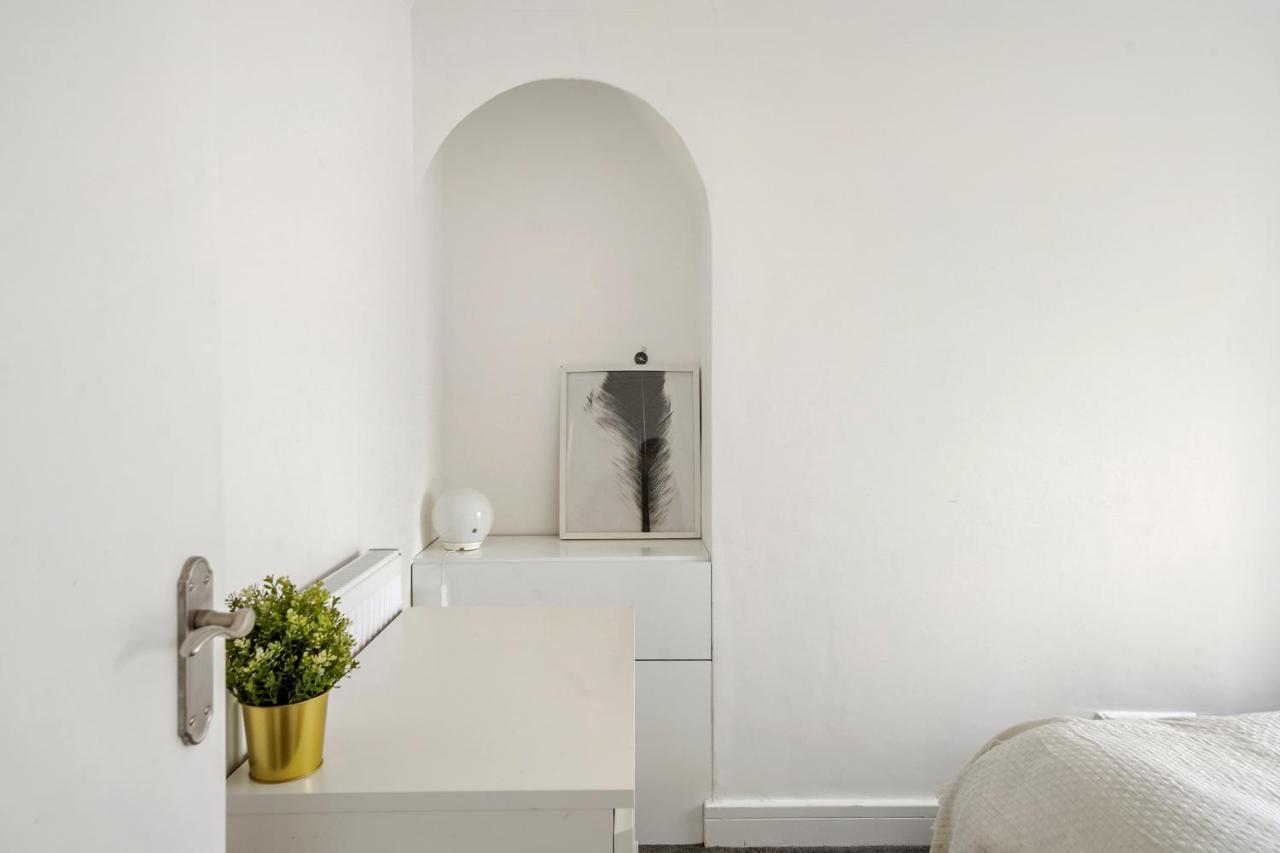 Modern One Bedroom Apartments In 布赖顿 外观 照片
